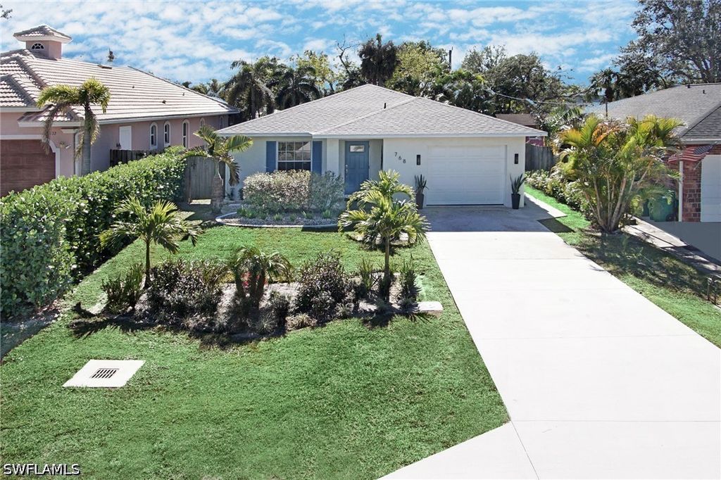 768 96th Ave N, Naples