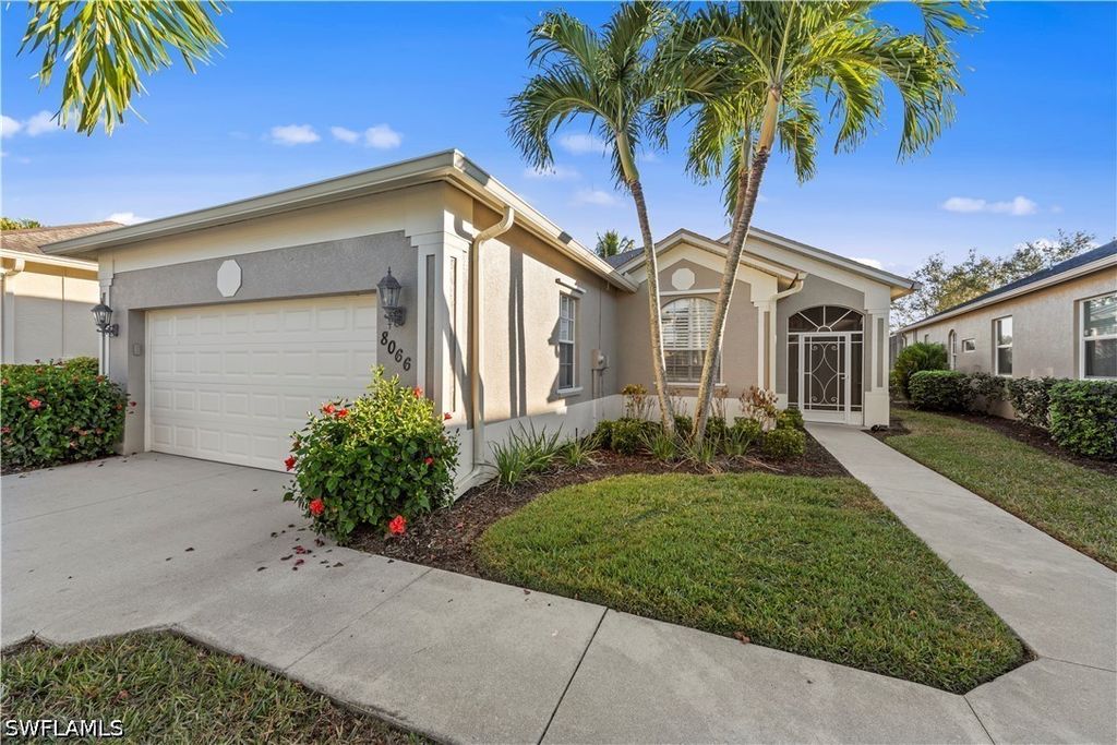 8066 Tauren Ct, Naples