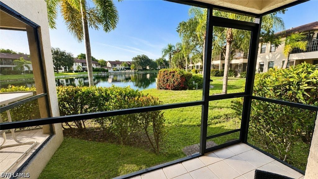 5339 Treetops Dr, Naples