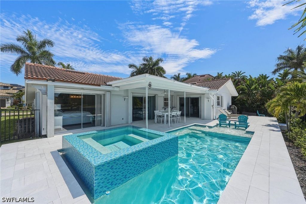 799 Caribbean Ct, Marco Island