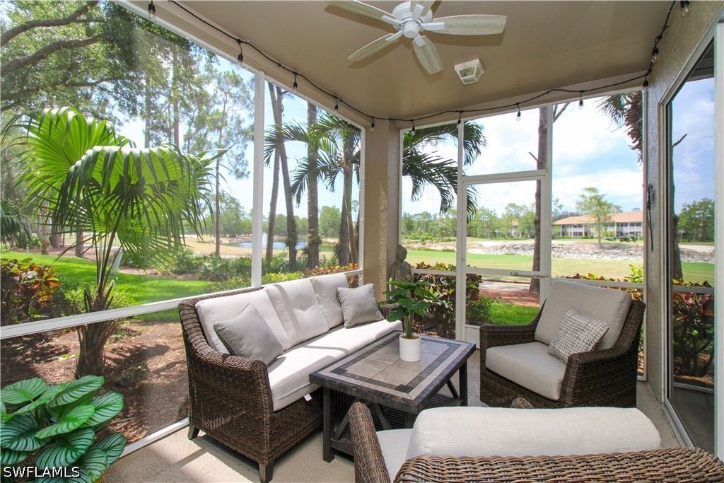 8217 Parkstone Pl 102, NAPLES