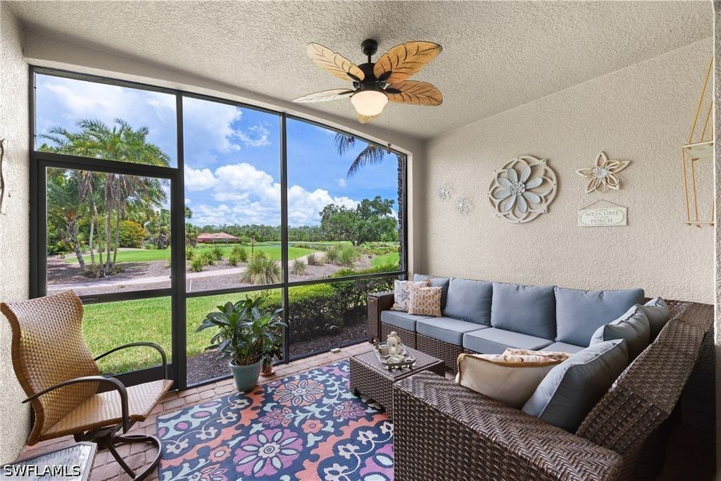 9844 Venezia Cir 711, Naples