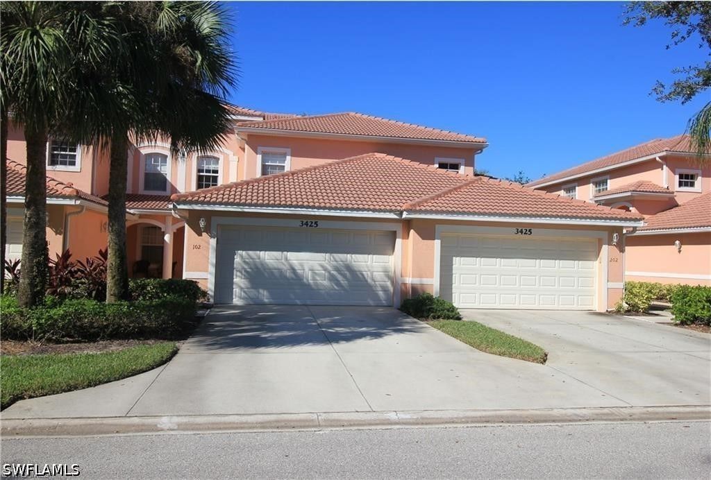 3425 Grand Cypress Dr 102, Naples