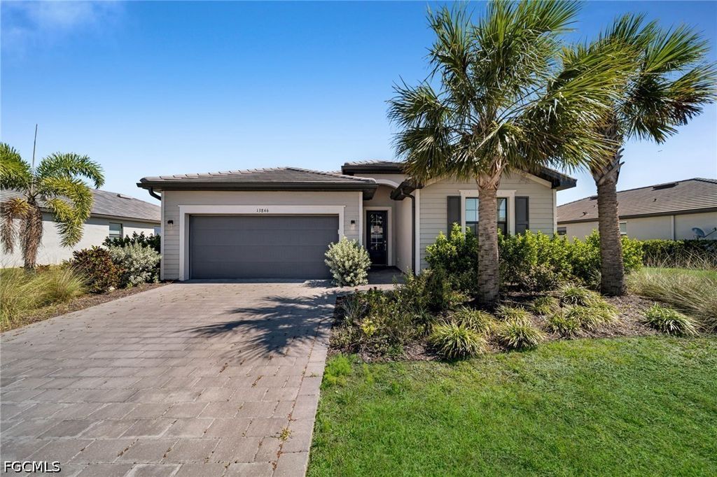 13846 Pine Lodge Ln, Fort Myers