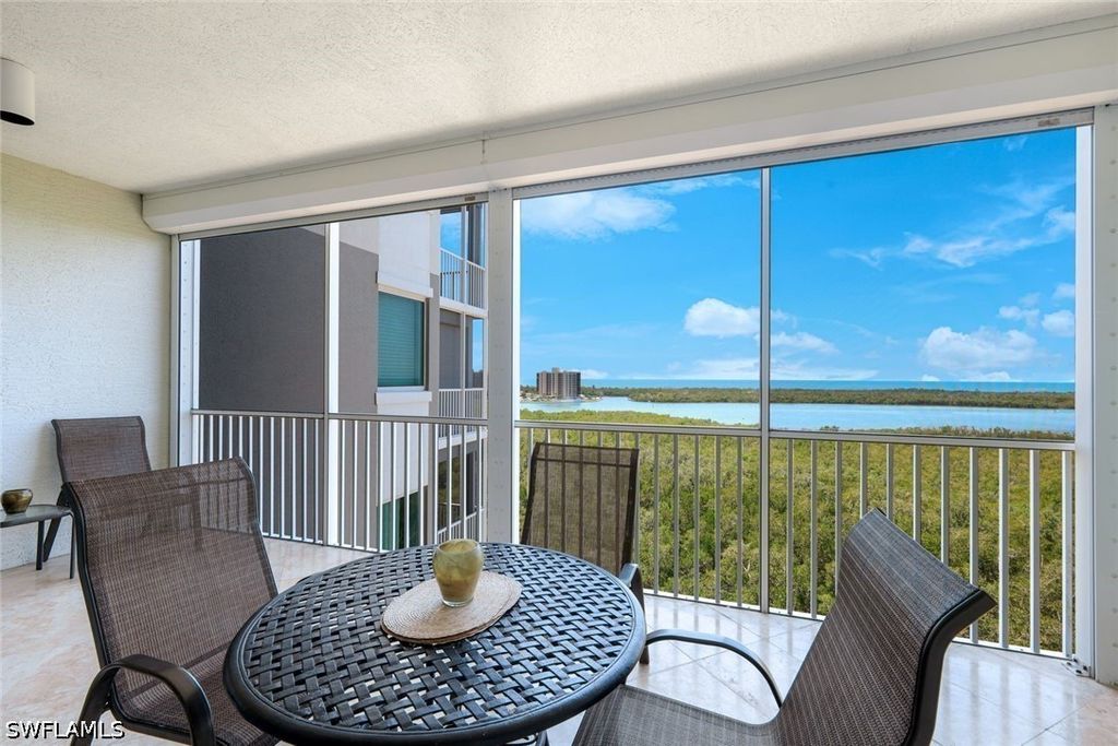 265 Indies Way 904, Naples