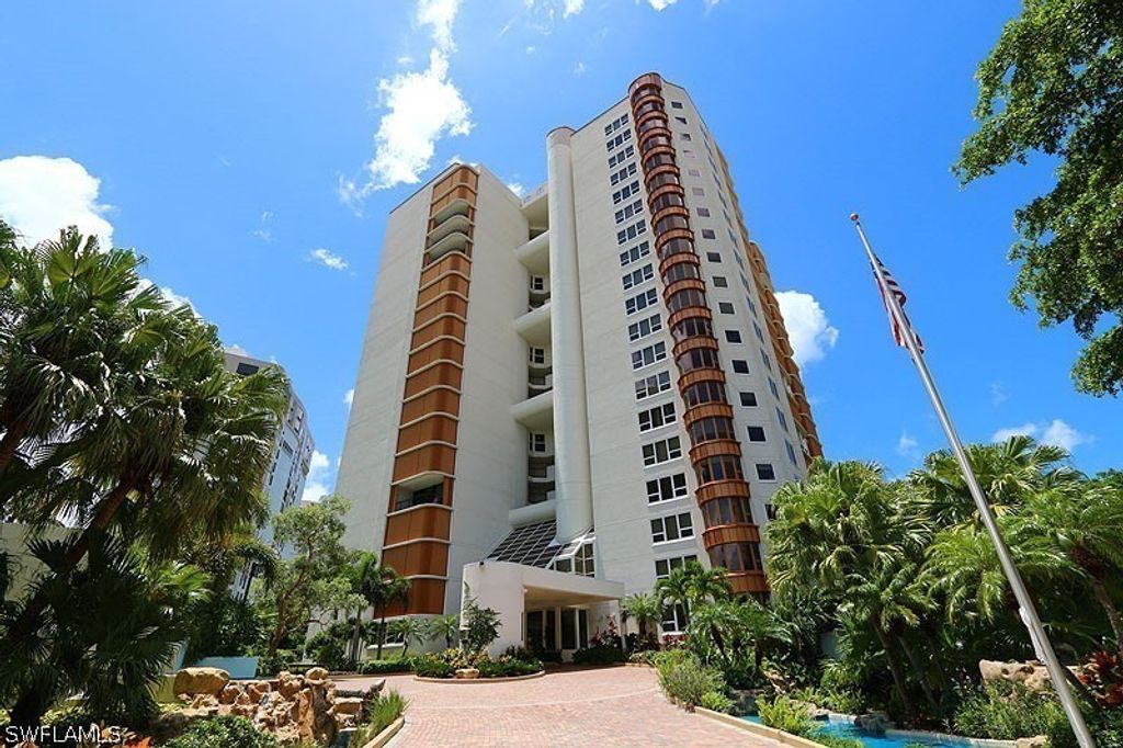 4251 Gulf Shore Blvd N 17a, Naples