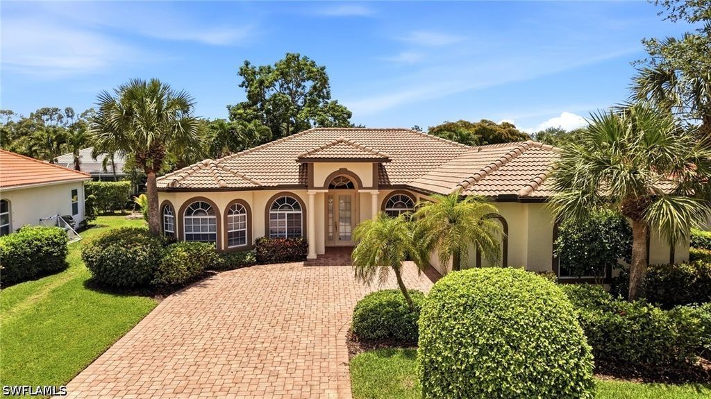 3951 Ruxton Rd, Naples