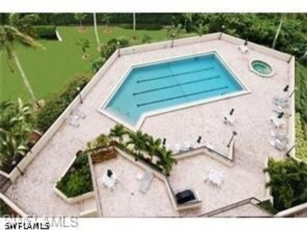 6001 Pelican Bay Blvd 1706, Naples