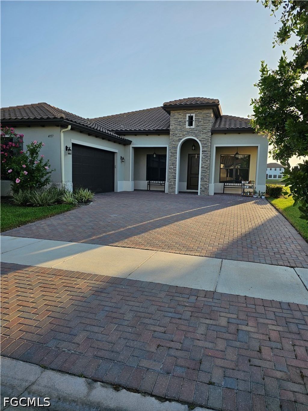 4957 Corrado Ave, Ave Maria