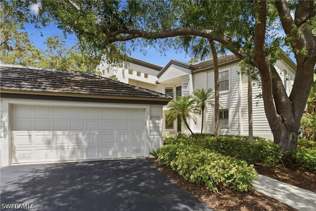 27038 Oakwood Lake Dr, Bonita Springs