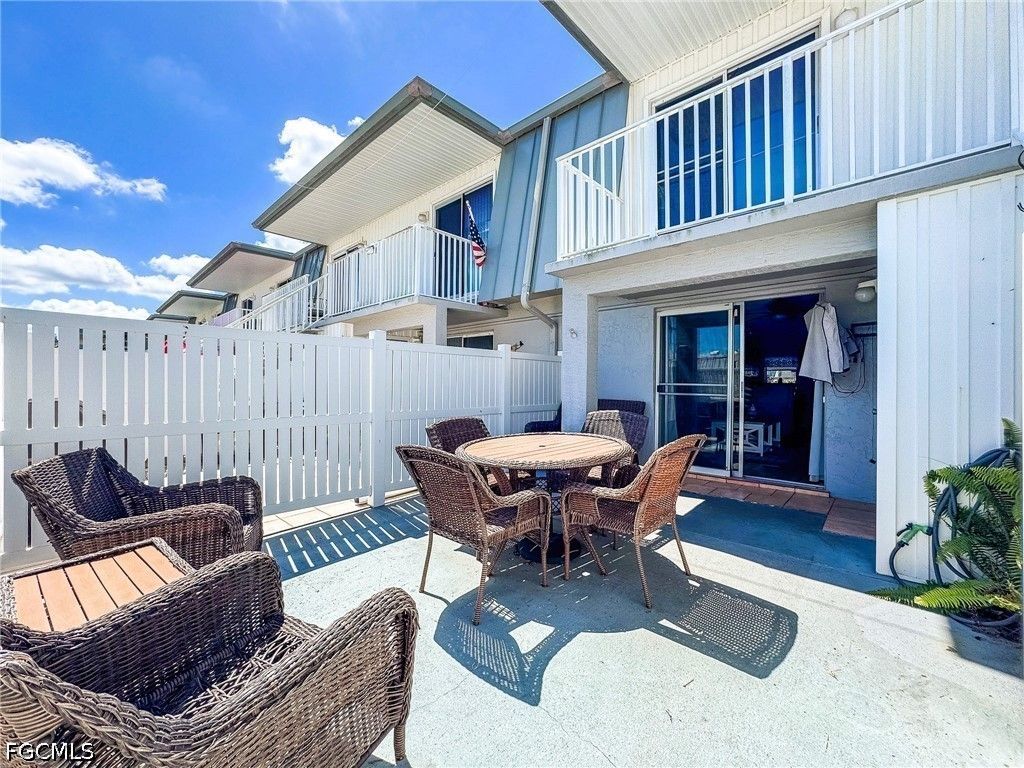 6777 Winkler Rd 150, Fort Myers