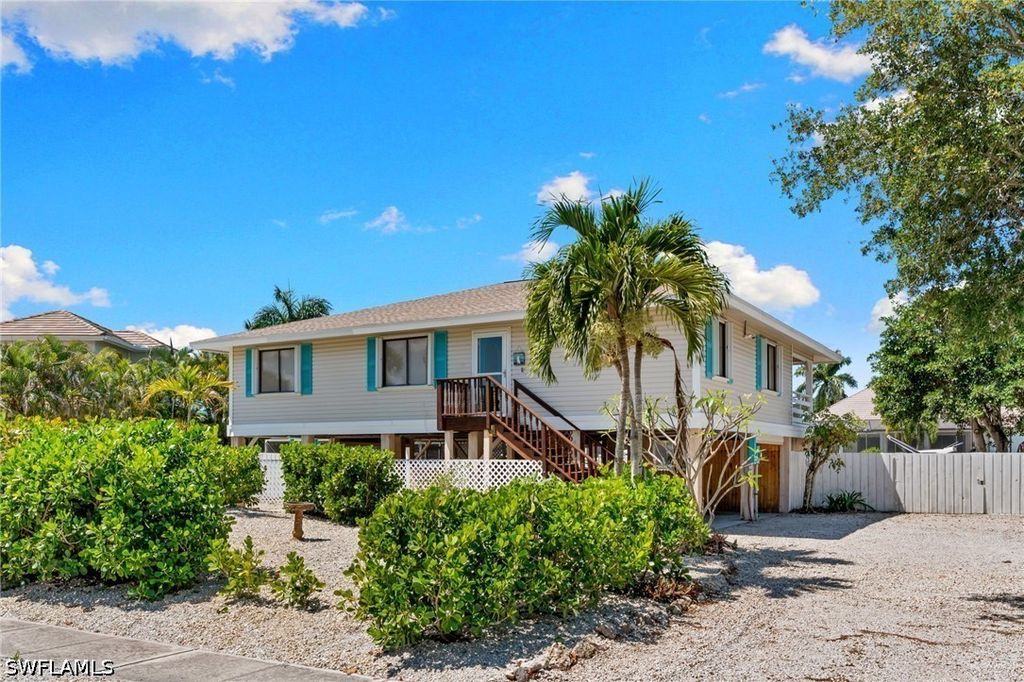 324 Waterleaf Ct, Marco Island