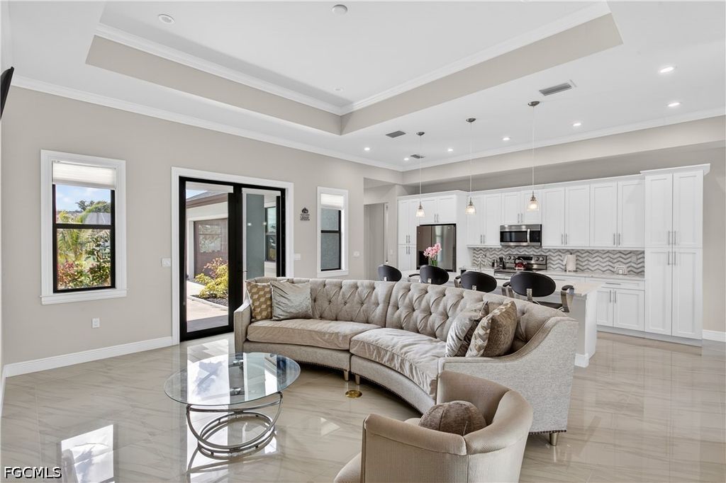 2701 Nw 11th St, Cape Coral