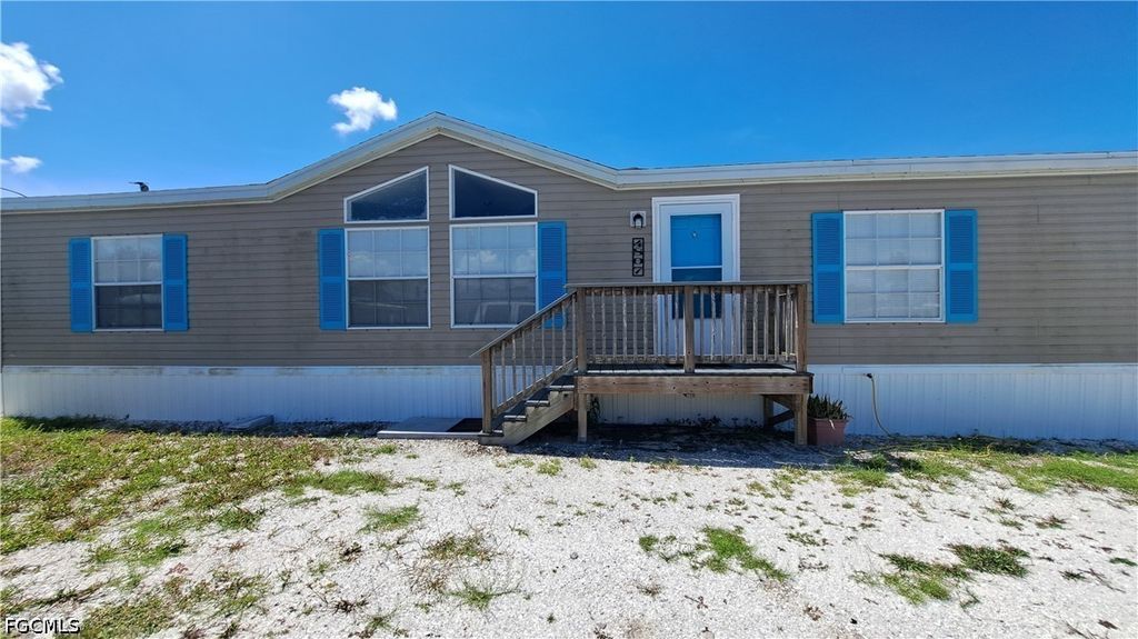 4807 Flamingo Dr, St James City