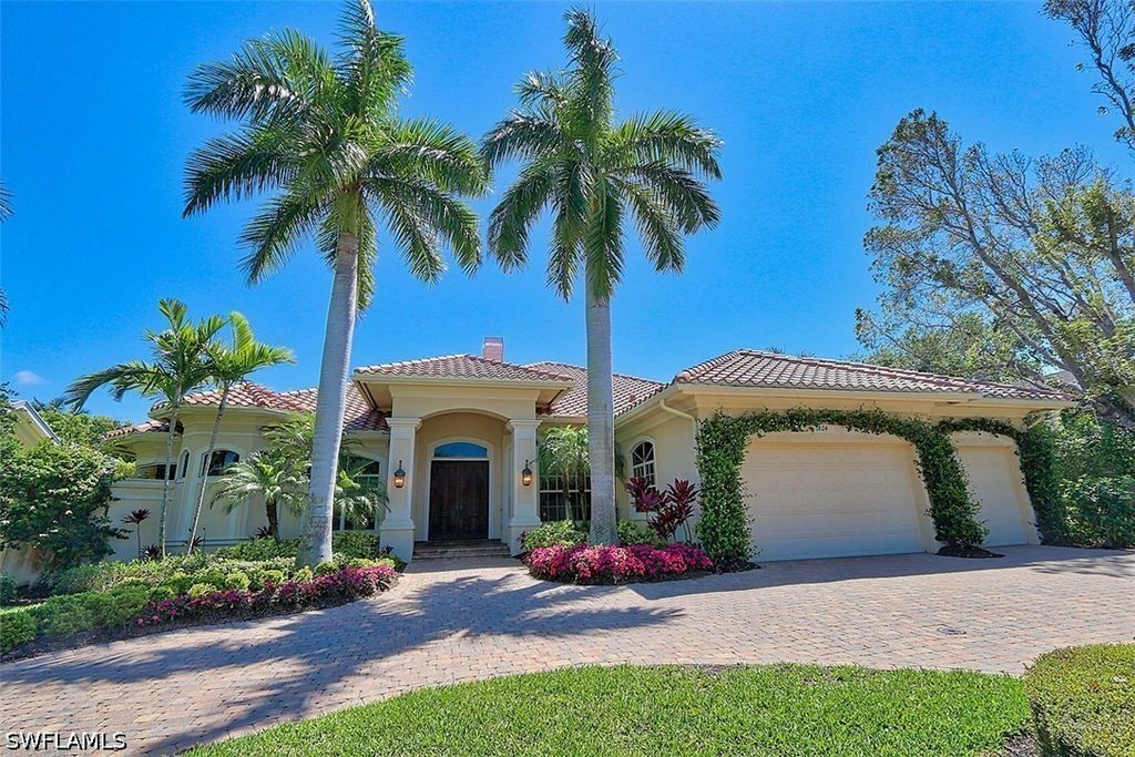 1824 Crayton Rd, Naples