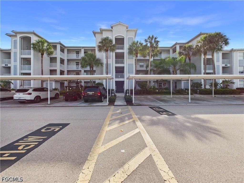 10391 Butterfly Palm Dr 1011, Fort Myers