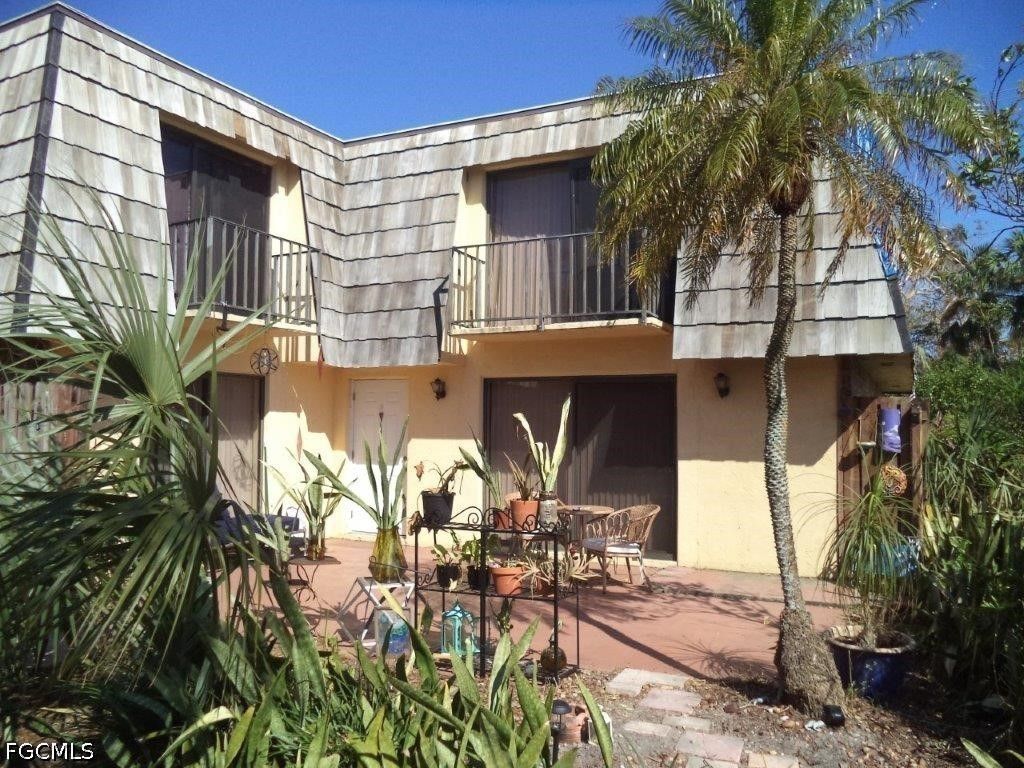 1549 Park Meadows Dr 4, Fort Myers