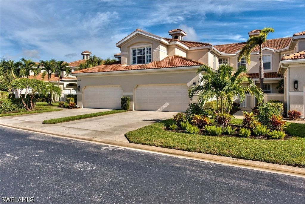 3296 Twilight Ln 6202, Naples