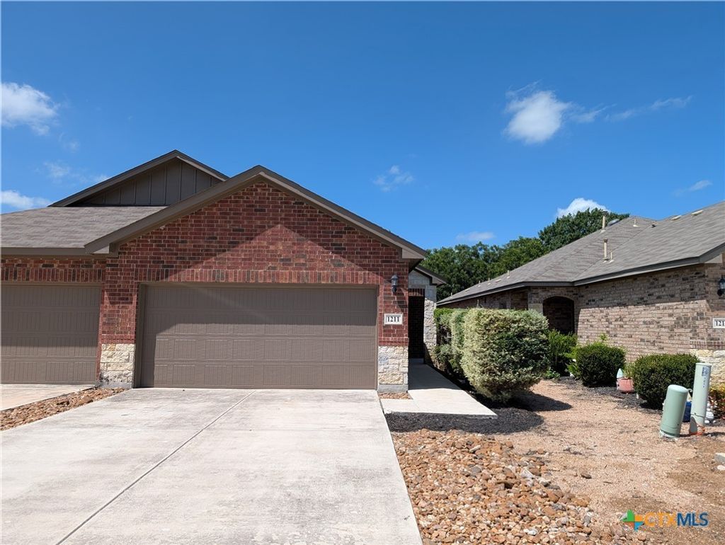 1211 Old Fm 306, New Braunfels