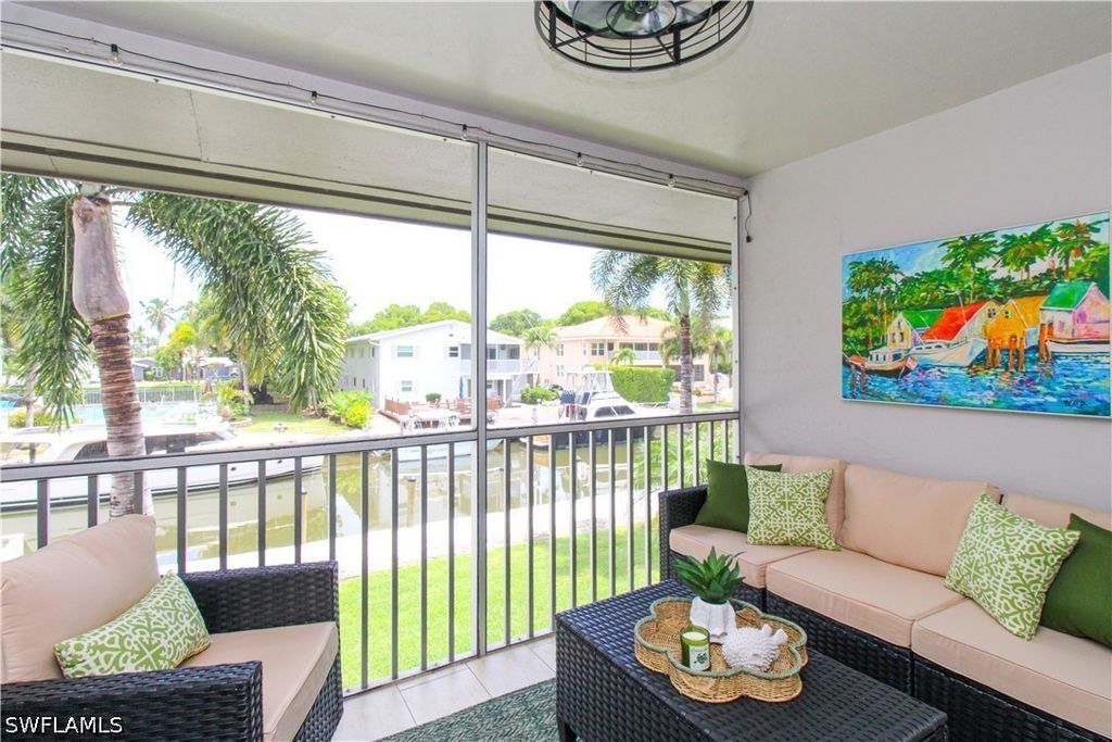 1686 Blue Point Ave B7, Naples