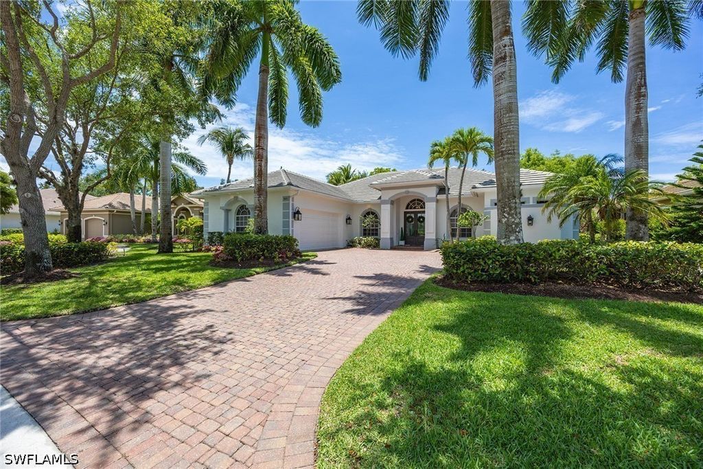 7673 Mulberry Ln, Naples