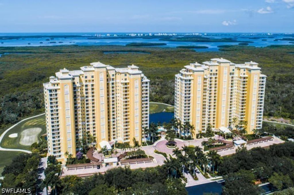 4751 West Bay Blvd 402, Estero