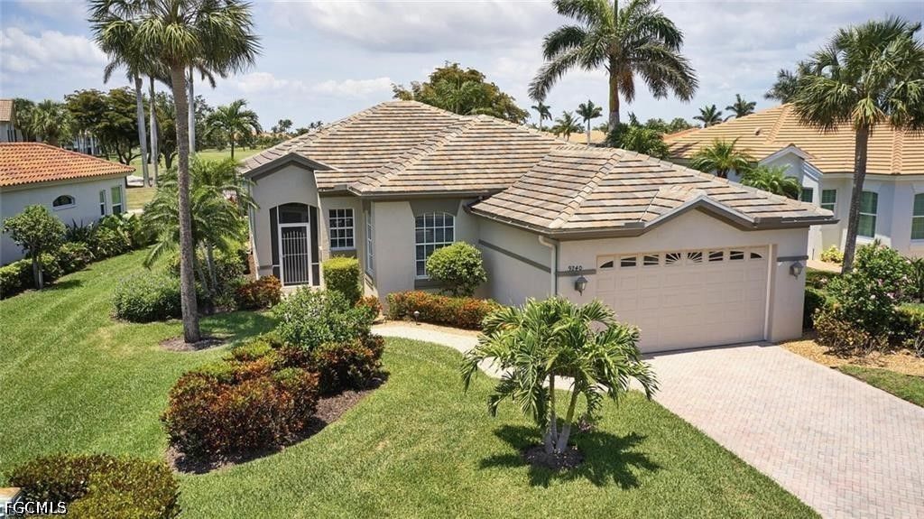 9240 Willowcrest Ct, Fort Myers