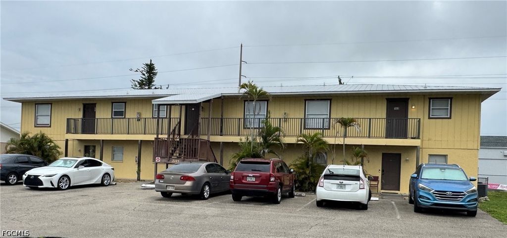 3325 Se 15th Pl 202, Cape Coral