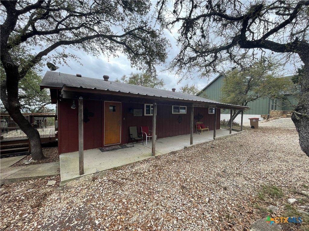 1221 Hallmark, Canyon Lake