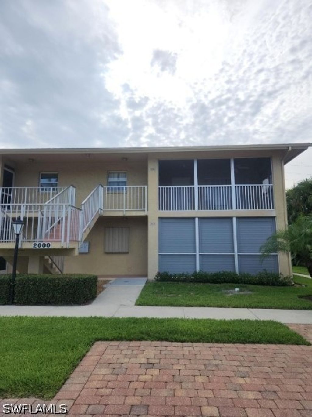 2000 Alamanda Dr 206, Naples
