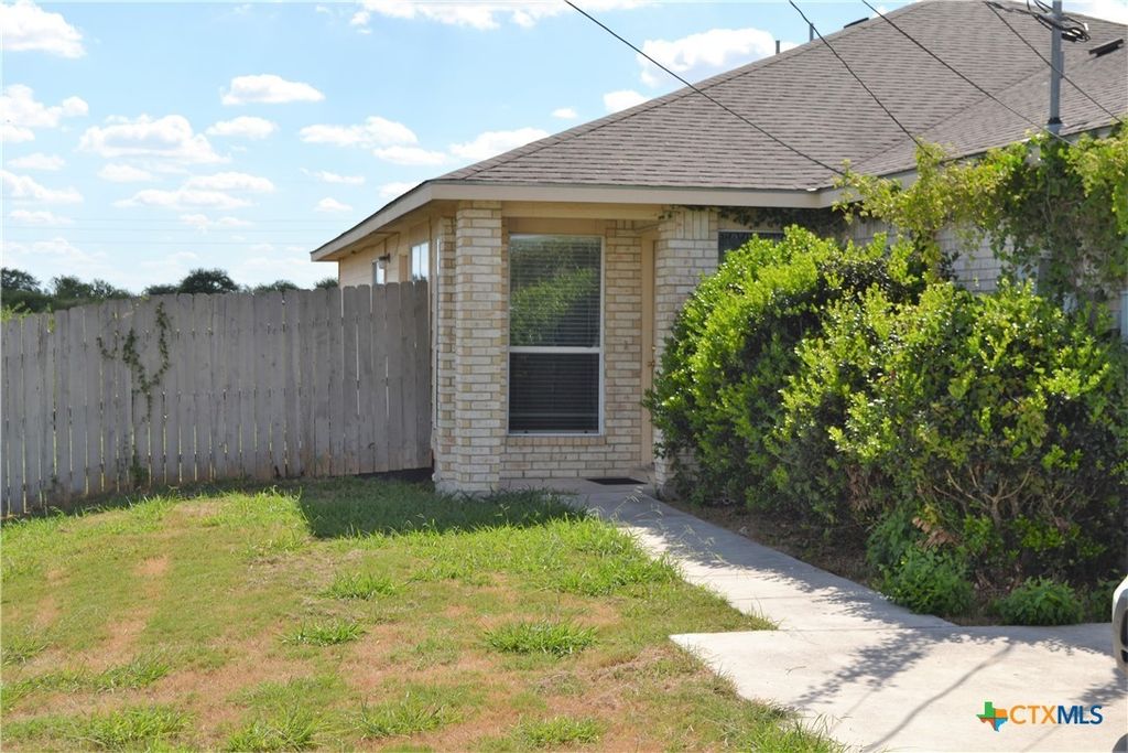 2744 Fm-1044, New Braunfels