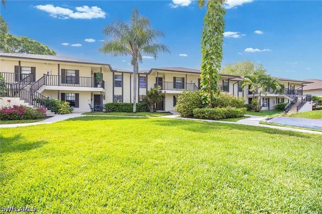 500 Misty Pines Cir 2-204, Naples
