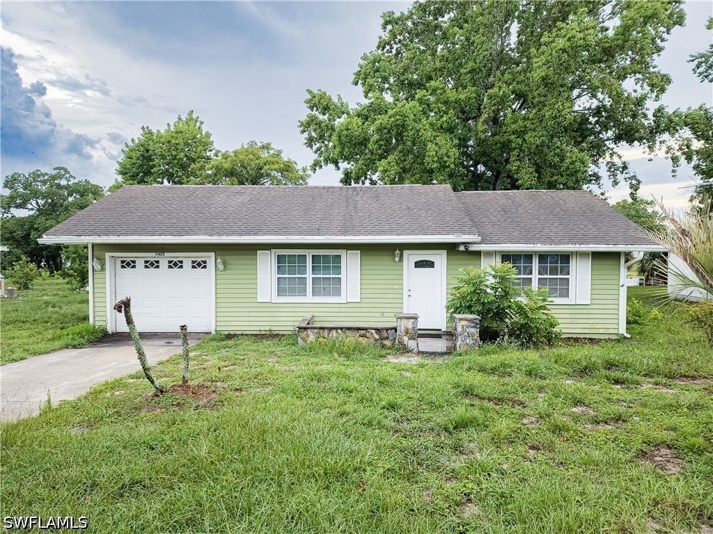 7425 Galloway Rd, Weeki Wachee
