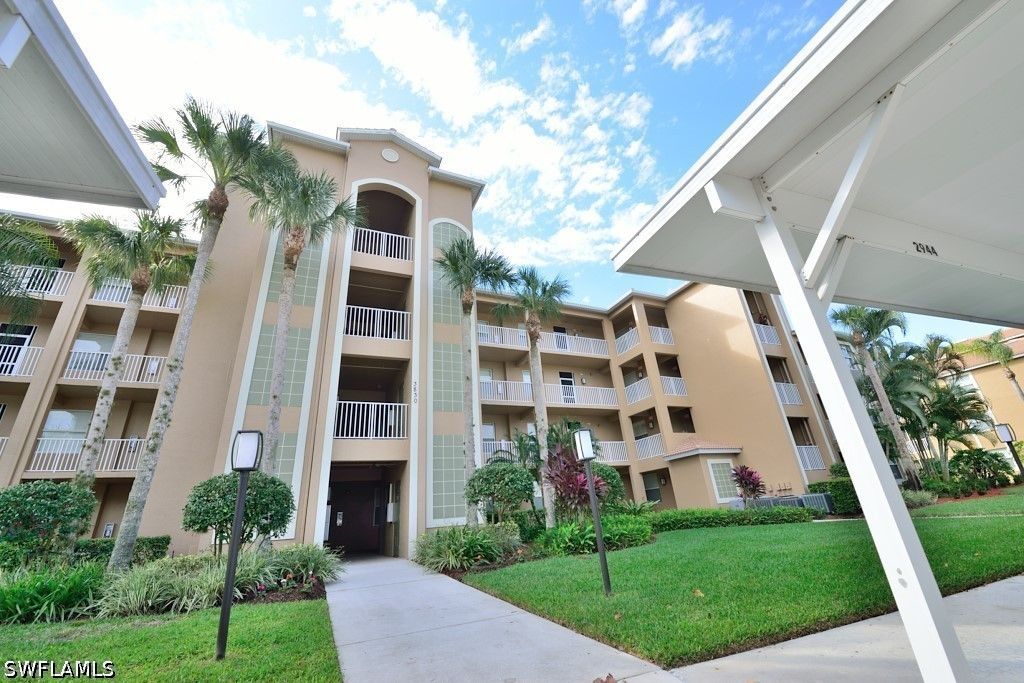 3830 Sawgrass Way 2934, Naples