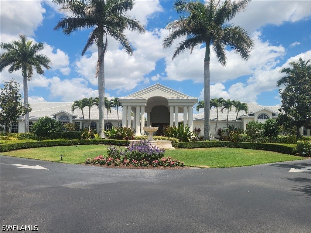 1001 Eastham Way 106, NAPLES