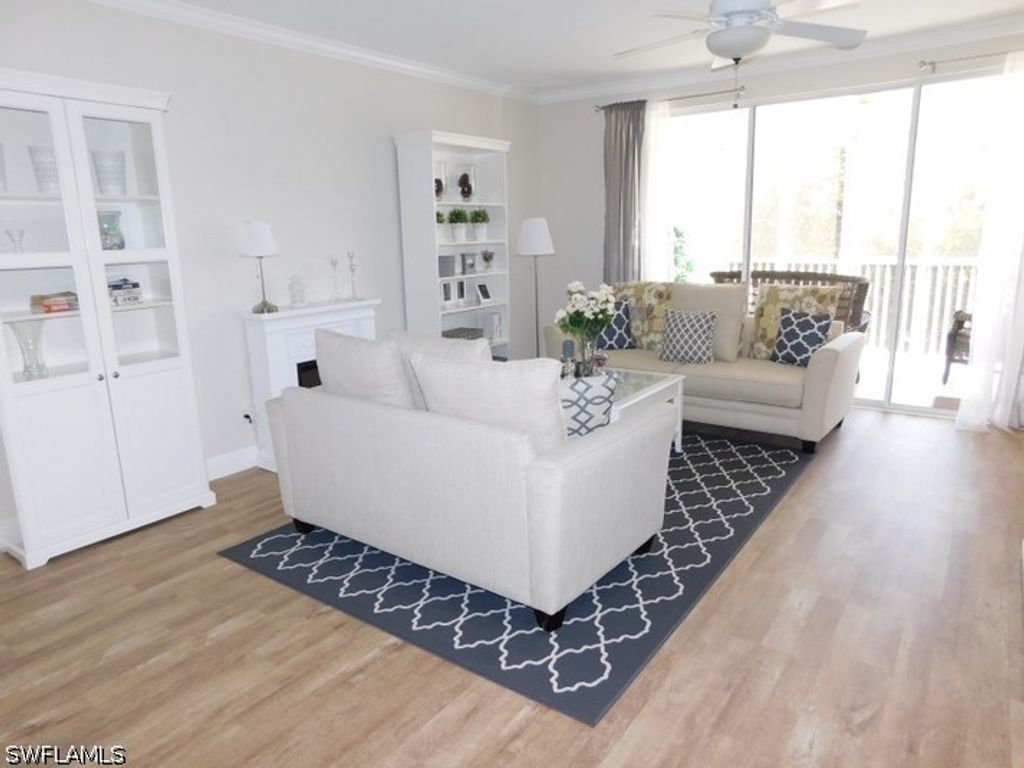 7655 Pebble Creek Cir 302, Naples