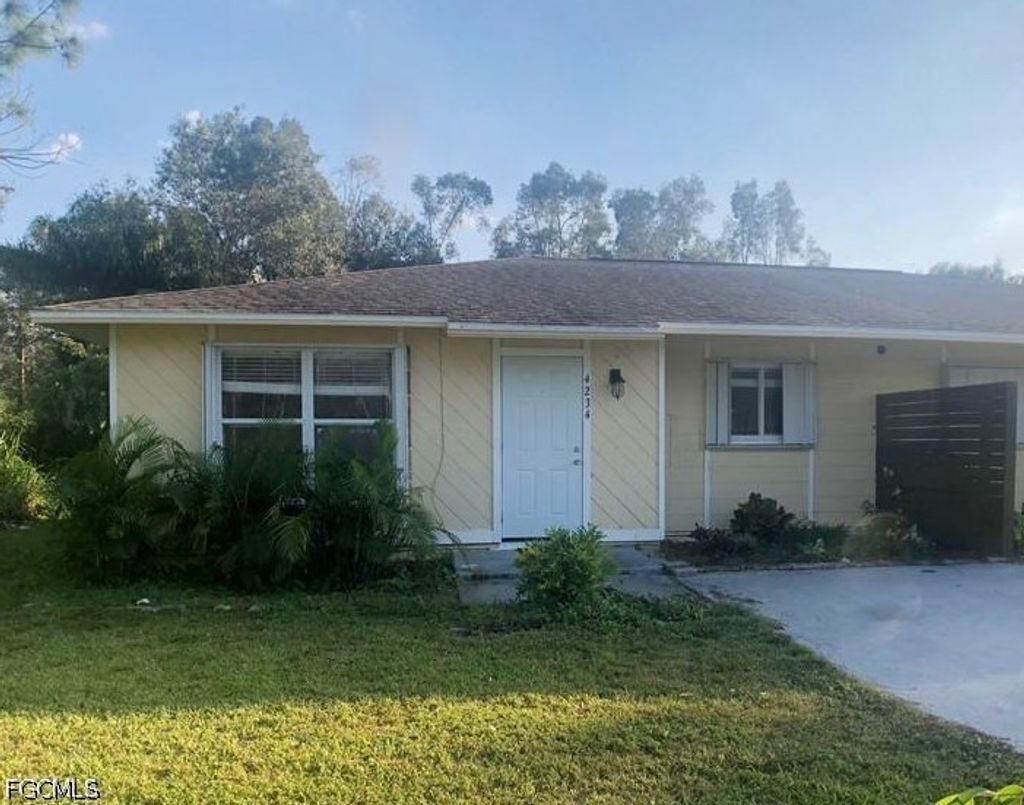 4234 Pine Drop Ln, North Fort Myers