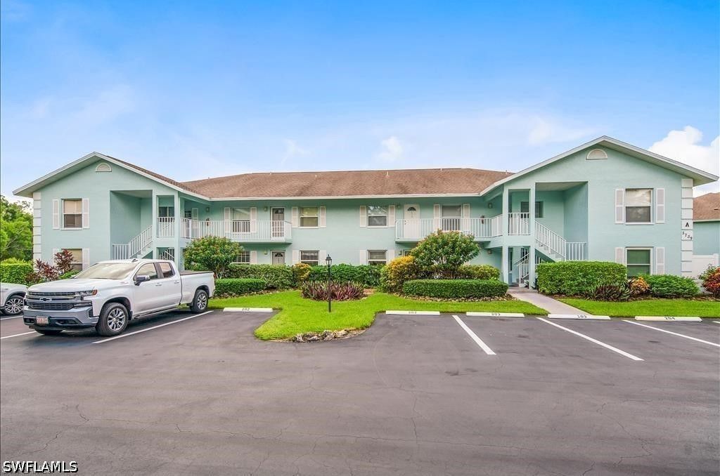 5739 Whitaker Rd A202, Naples