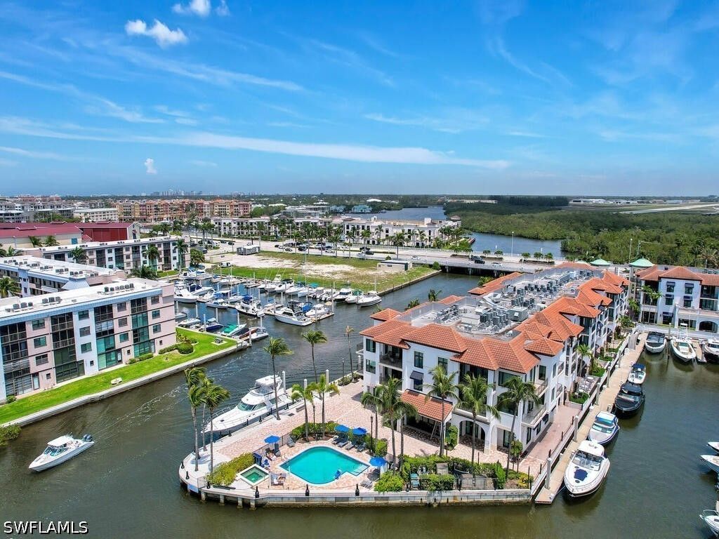 1490 5th Ave S 200a, Naples