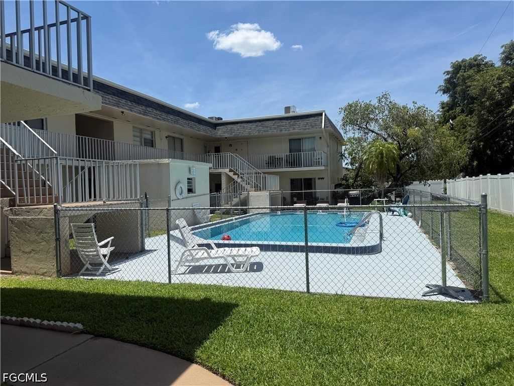 4923 Vincennes Ct 3, Cape Coral
