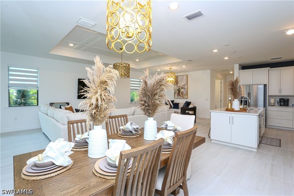 1937 Yellowfin Cir, Naples