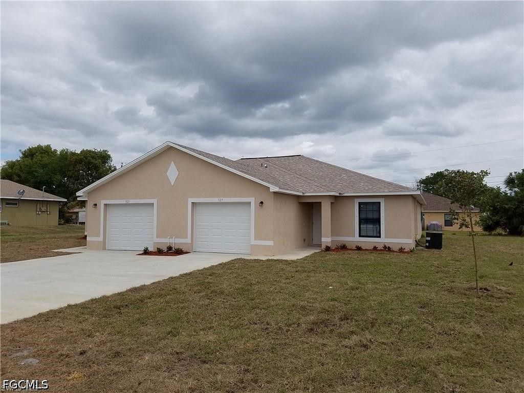 22 Se 24th Ave, Cape Coral