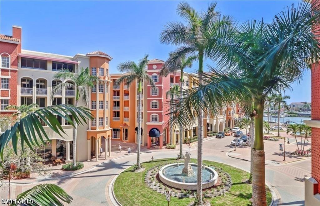 410 Bayfront Pl 2307, Naples