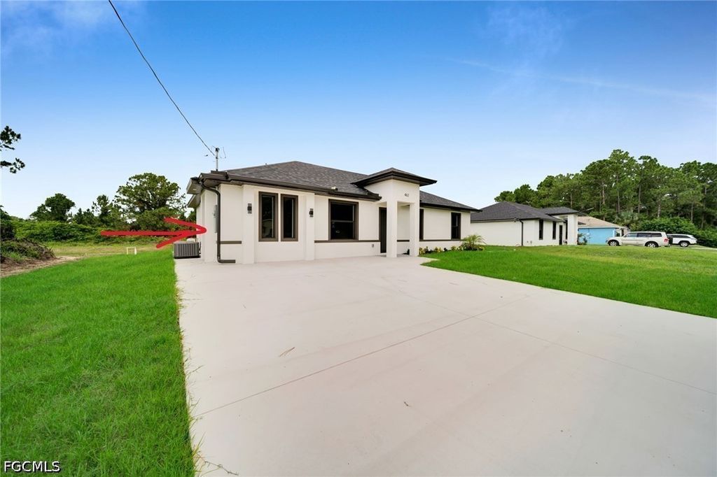 462 Lampion Ave S Side Apt, Lehigh Acres