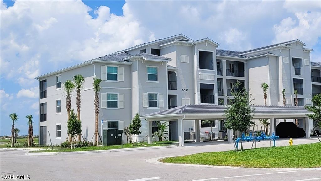 5835 Double Eagle Cir 4735, Ave Maria