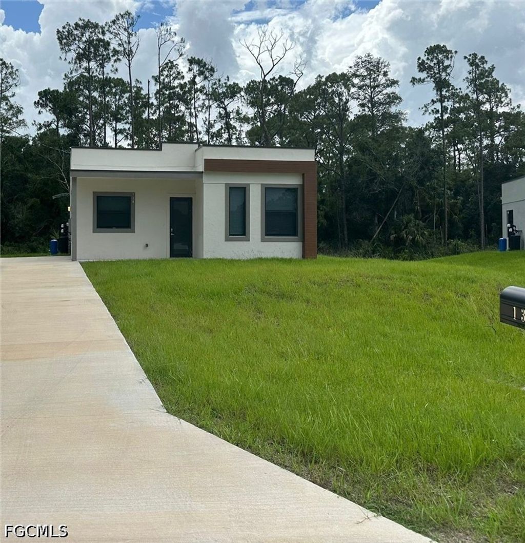 134 Viewpoint Dr, Lehigh Acres