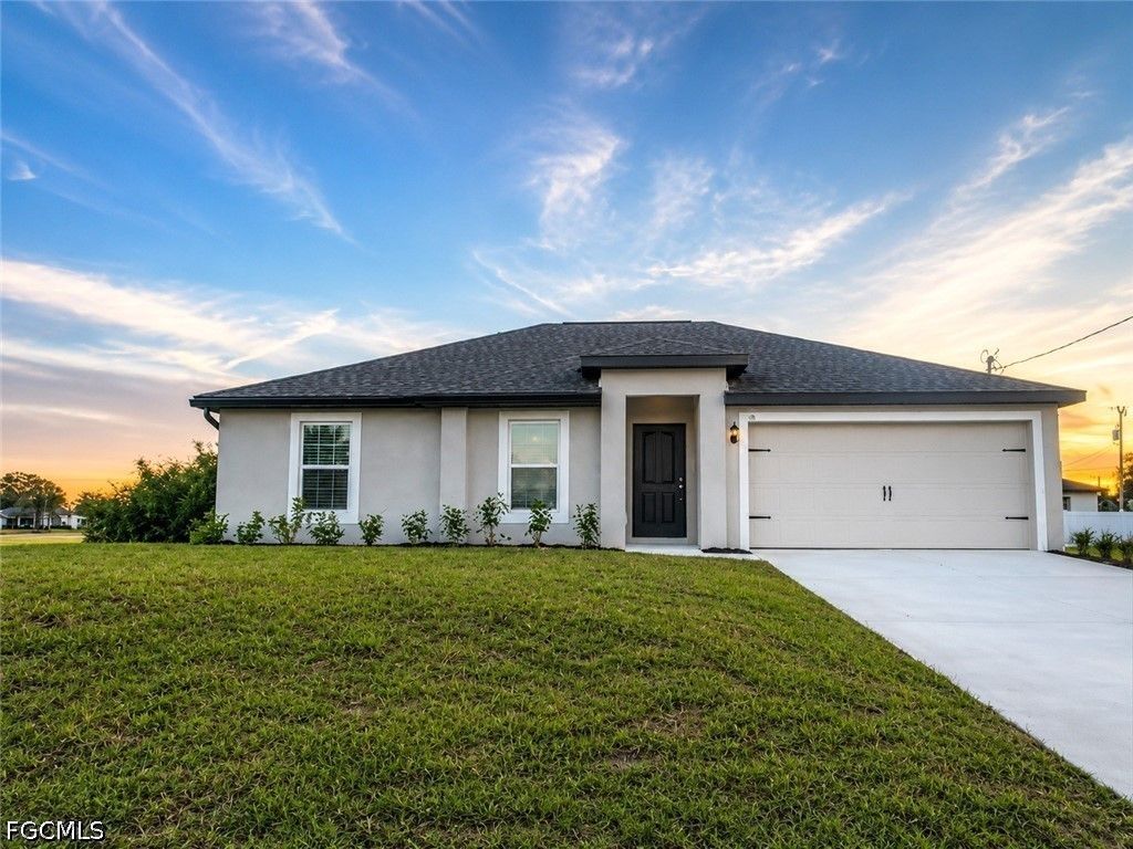 36 Nw 26th St, Cape Coral