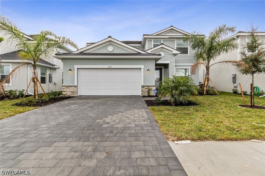 2516 Kona Way, Naples