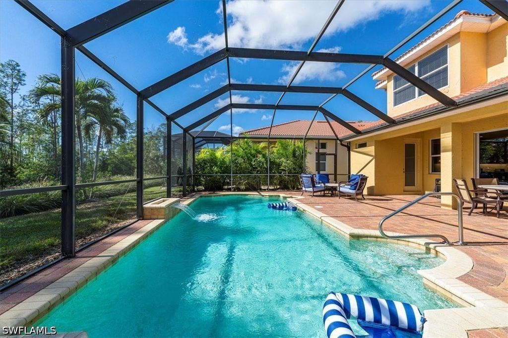 7703 Martino Cir, Naples