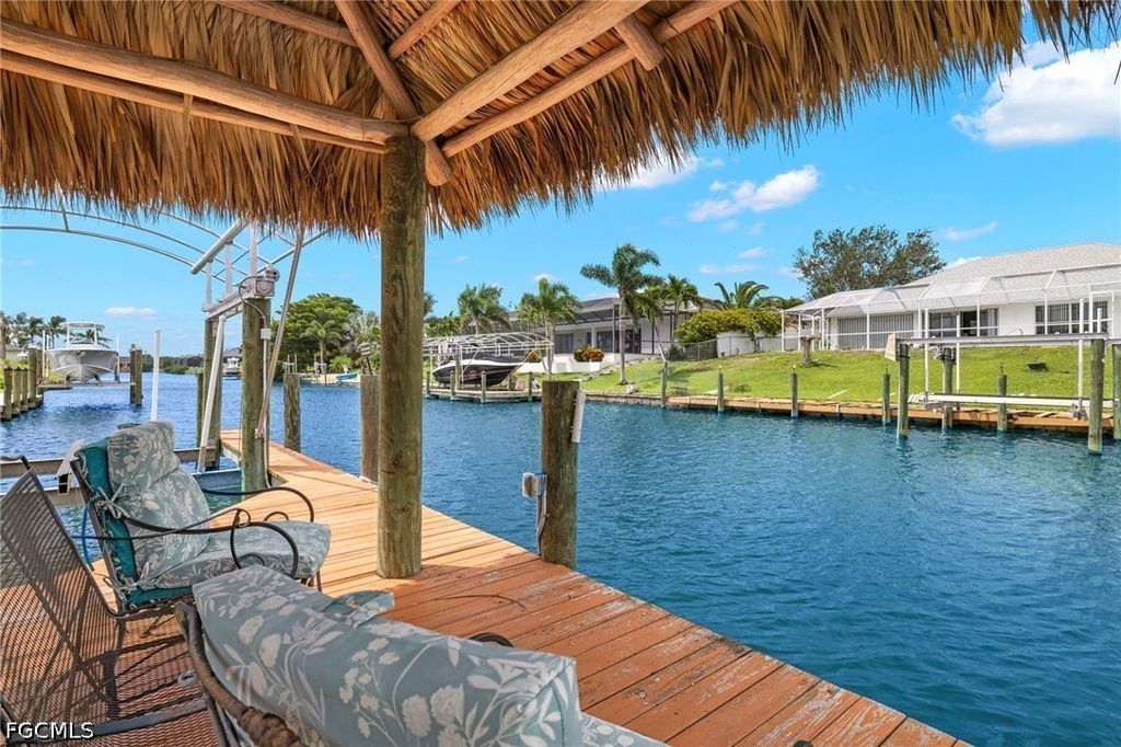 1023 Se 15th St, Cape Coral
